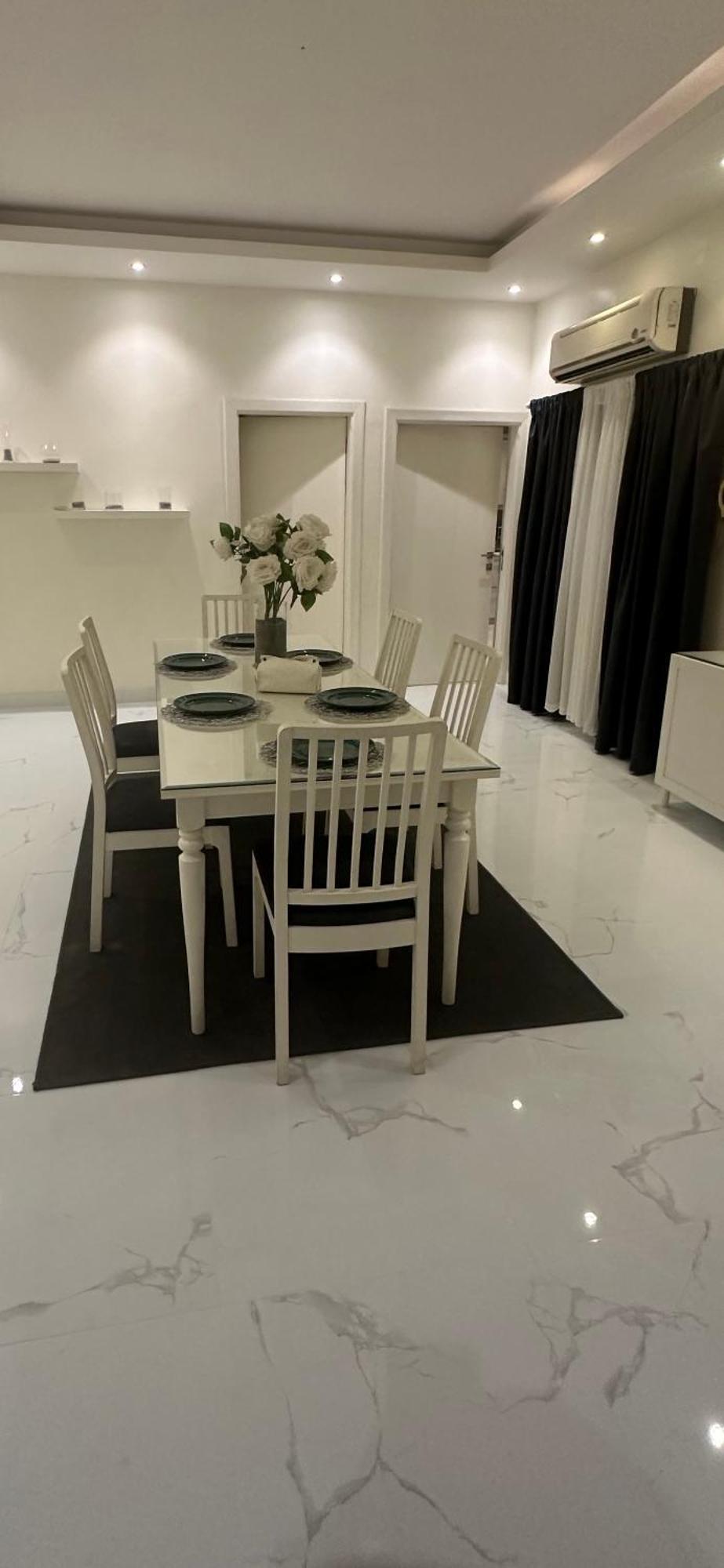 Jamal Royal Apartment *